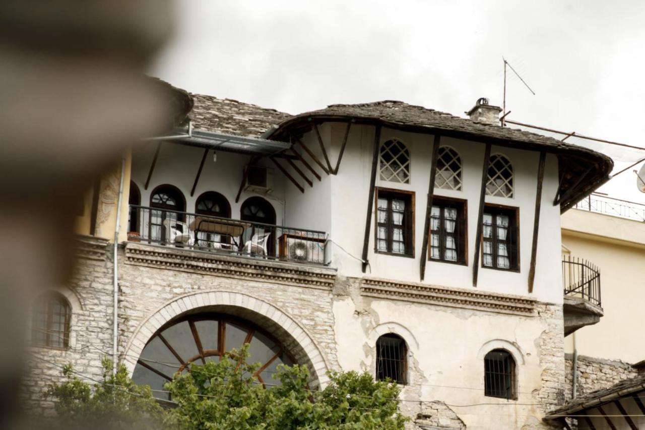 Emblematic House Apartment 2 Гирокастра Экстерьер фото