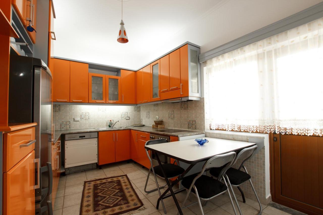 Emblematic House Apartment 2 Гирокастра Номер фото